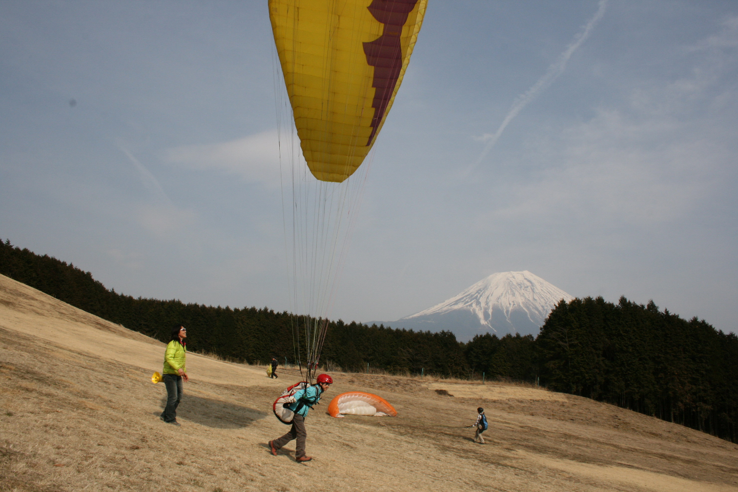 【静岡・パラグライダー】A級ライセンス取得コース!富士山を望みながら大空へ 【静岡・パラグライダー】A級ライセンス取得コース!富士山を望みながら大空へ