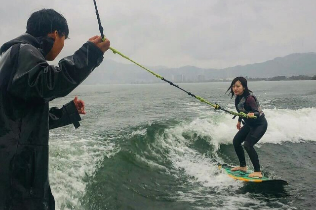 【滋賀・琵琶湖・選べるレジャーパック】ウェイクボードorウェイクサーフィン&バナナボートのお得なセットプラン! 【滋賀・琵琶湖・選べるレジャーパック】ウェイクボードorウェイクサーフィン&バナナボートのお得なセットプラン!