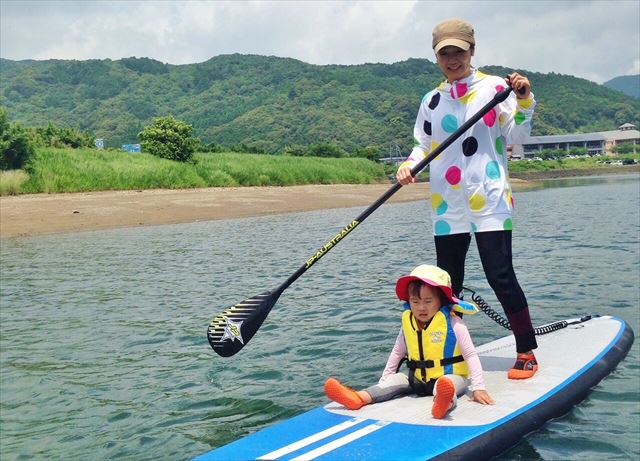 徳島・日和佐川でゆったりSUP体験(2時間半)シーカヤックも楽しめます!