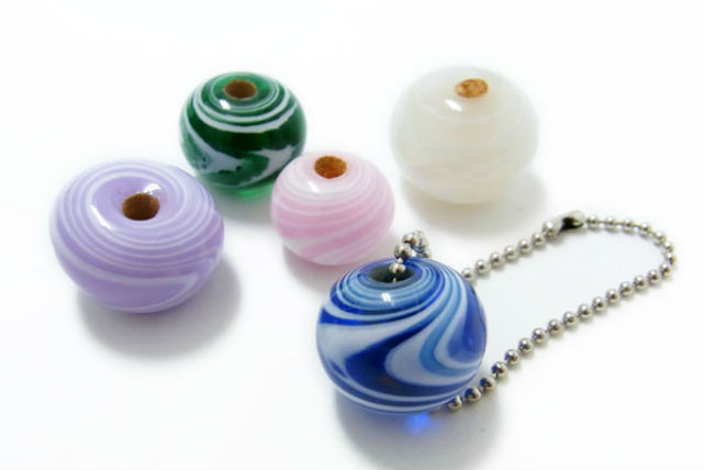 仲御徒町駅より徒歩1分!とんぼ玉2個または5個制作体験(約2時間)※2025.11.1~内容と金額が変わります 仲御徒町駅より徒歩1分!とんぼ玉2個または5個制作体験(約2時間)※2025.11.1~内容と金額が変わります