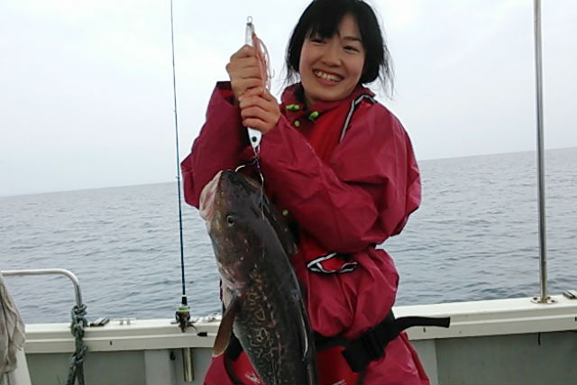 【富山・氷見・貸切・釣り体験】クルーザー貸切で、ハチメと底物釣りを楽しもう!