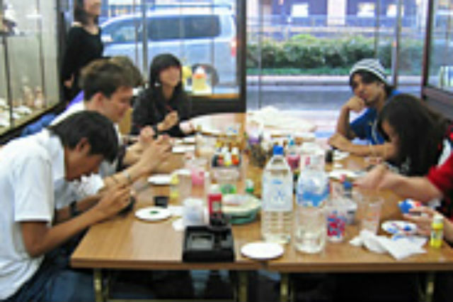 【福岡市・伝統工芸体験】博多人形の魅力に触れる!絵付け体験 【福岡市・伝統工芸体験】博多人形の魅力に触れる!絵付け体験