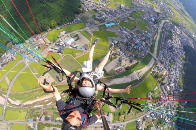 期間限定ポイント10%還元！兵庫・丹波市・パラグライダー体験（フライト10分・タンデムフライト）★ドリンクプレゼント 写真5