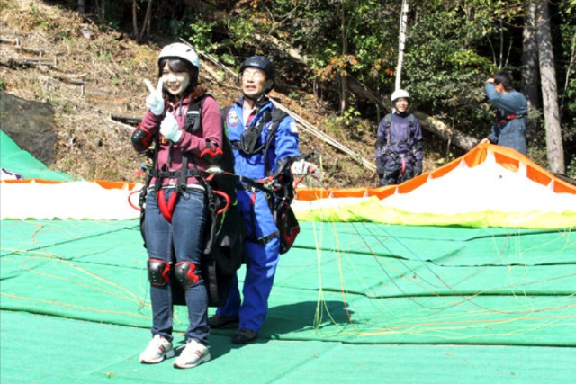 【期間限定ポイント10%還元！栃木・宇都宮・パラグライダー】地上300ｍからの空の旅！パラグライダータンデム体験 写真8