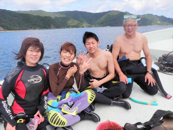 【奄美大島・体験ダイビング】ボートに乗って、船でしか行けない無人の浜にエントリー！ 写真5