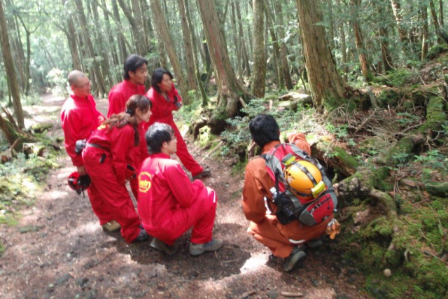 山梨・ケイビング（180分・青木ヶ原樹海） 写真5
