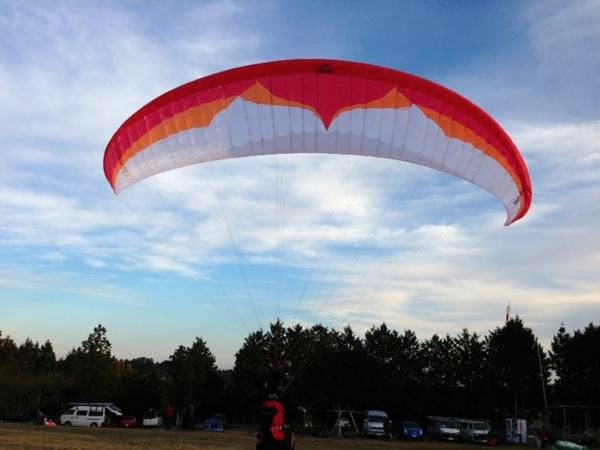 【茨城・石岡市】フワリと宙を舞う。パラグライダー体験 写真7