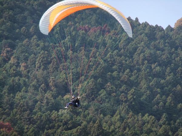 【茨城・石岡市】高さ400mから飛ぶ！タンデムフライト 写真2