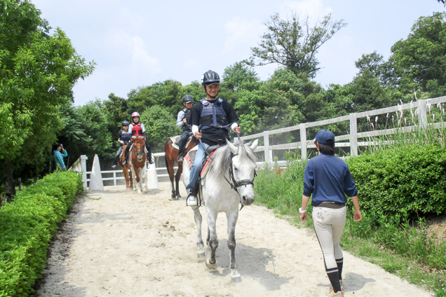兵庫・乗馬・レクチャー約20分＋外乗約40分 （森林散歩コース・馬とのふれあいクーポン付き） 写真5