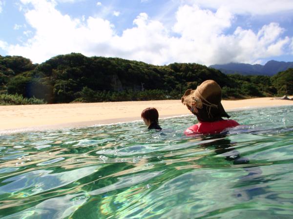 【屋久島・シーカヤック】ゆったりと屋久島の自然を満喫！ウミガメとの遭遇率の高いポイントも！（1日コース） 写真4
