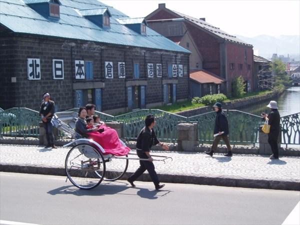 【北海道・小樽・人力車・30分貸切】レトロな街並み。港町の風を感じる小樽散策プラン 写真2