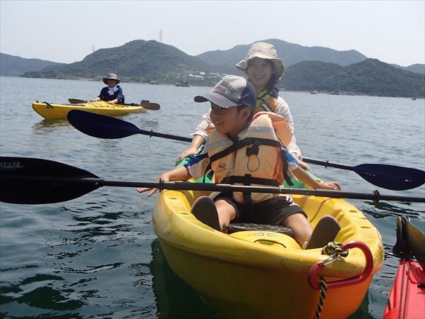 【半日・約3時間】潮風感じる、小鳴門海峡ウチノ海周辺半日カヤック＆バイクツアー 写真2