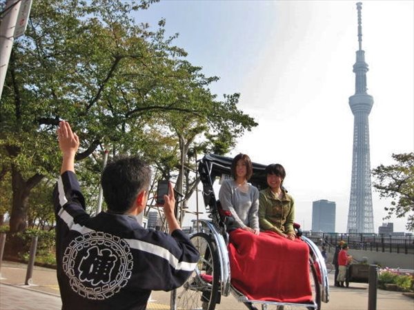 【浅草・30分・人力車】人力車の魅力を気軽に体験！お手軽30分プラン 写真3