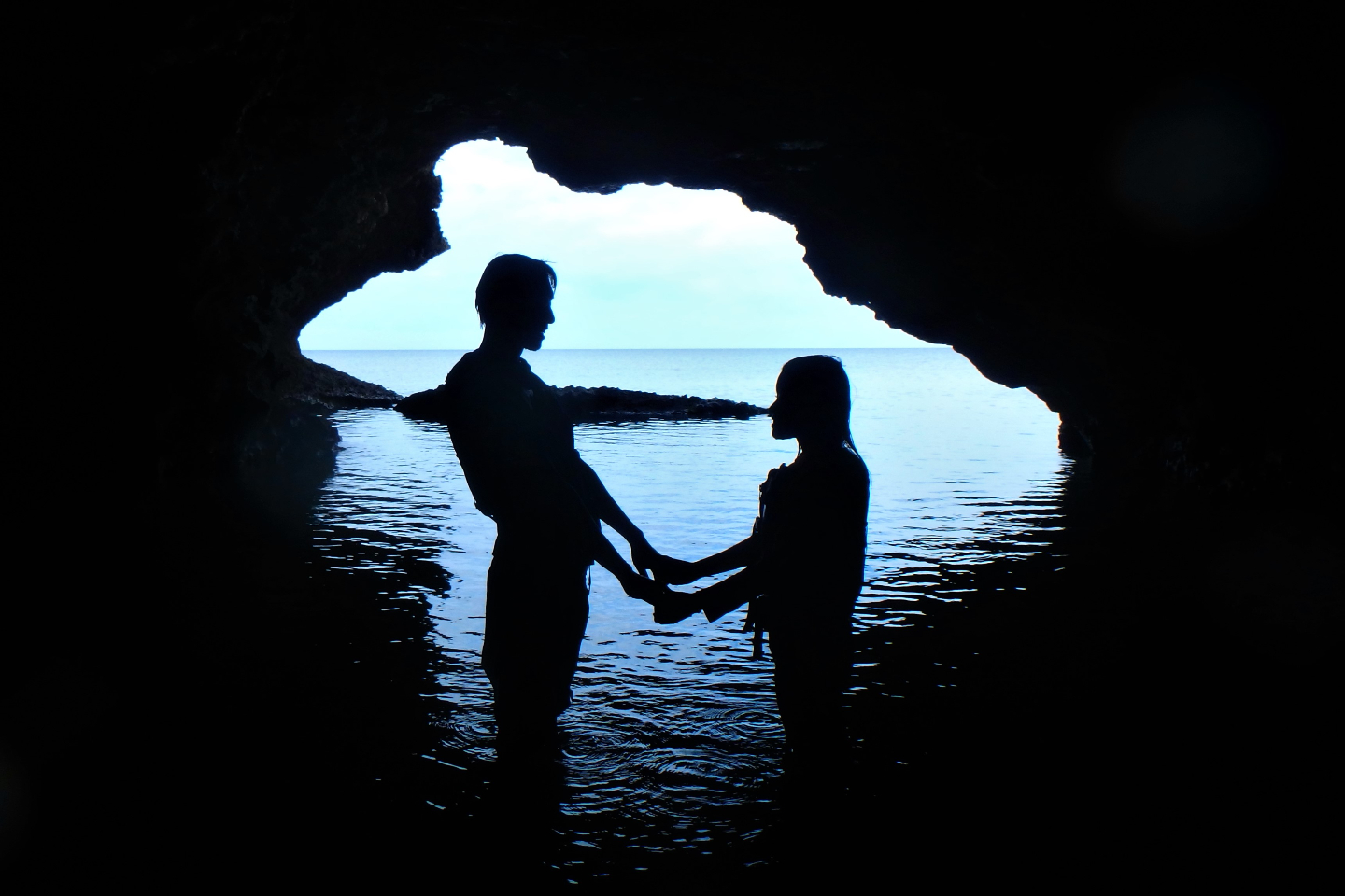 【沖縄・石垣島・シュノーケリング】4名様まで☆石垣島・青の洞窟★シュノーケリング・星の砂探し♪水中カメラレンタル無料♪ガイドの沖縄文化・歴史の感動お話☆温水シャワー完備♪ 写真6