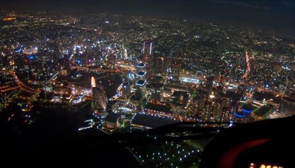 【GOLD 10分】 日没後フライト。夜景きらめく横浜の空へ
