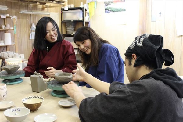 【京都市・東山区・陶芸体験】どんな形も自由自在。ぬくもりを感じる手びねり体験 写真6