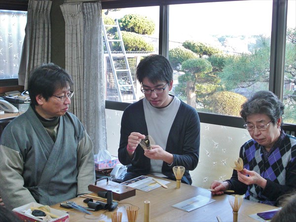 【茶筌作り体験】500年の伝統の技を体感、茶筌作り（茶室でのお抹茶・お菓子つき） 写真3