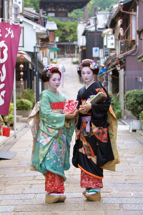 【人気No.1】本格派の技で舞妓に変身。古都散策も満喫、ゆめみるプラン 写真4