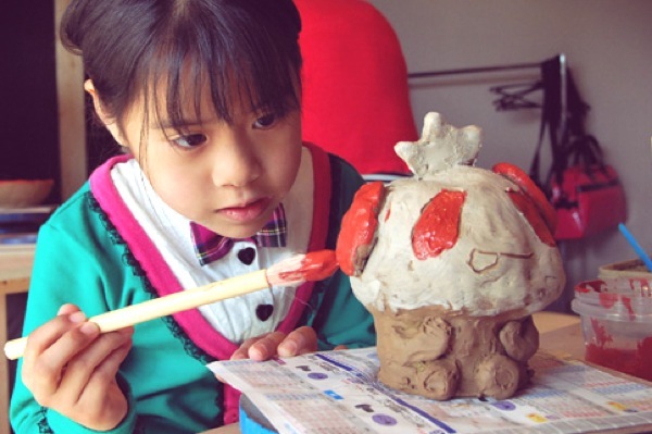 【手びねり】小さなお子様からOK！丁寧に土と向き合う陶芸体験 写真6
