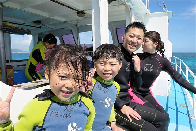 【石垣島・半日・シュノーケリング】石垣港発！竹富島「東シナ海の奇跡」へご案内 写真2