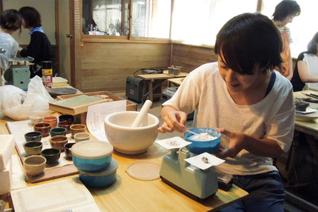 【電動ろくろ・福岡】日明出入口ICから5分！「自分で作る」を全力サポート！優しく指導する本格陶芸体験！ 写真4