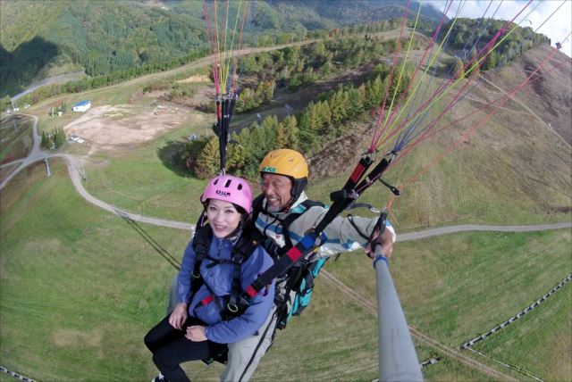 【岐阜・飛騨高山・パラグライダー】高山市内と北アルプスを一望！パラグライダータンデム体験