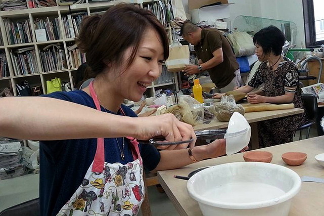 【大阪・枚方・陶芸体験】山の上の静かな工房で、自由に楽しめる陶芸体験プラン 写真2