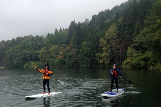 【長野・木崎湖・SUP】森林浴しながらフィットネス！独特の浮力を味わえるSUP・ショートコース 写真4
