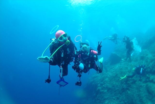 【奄美大島・体験ダイビング】南国のお魚やカメたちに会える！？ボートからスキューバダイビング体験 写真5