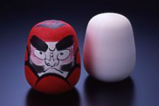 【青森・伝統工芸・だるま作り】願いをこめて祈願だるまを作りましょう