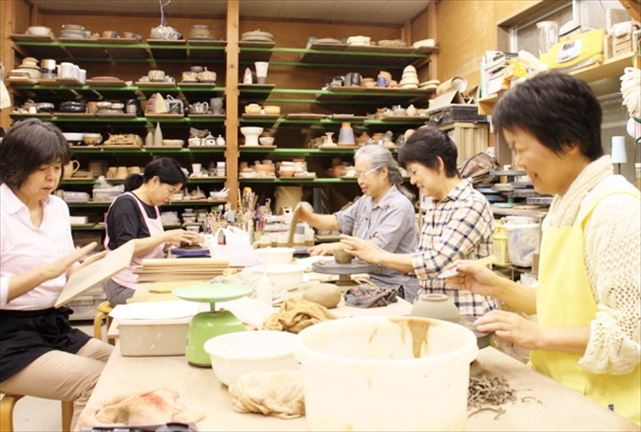 【期間限定ポイント10%還元！静岡・陶芸・1日】現役陶芸家が教える、ビギナー歓迎のてびねり体験プラン 写真6