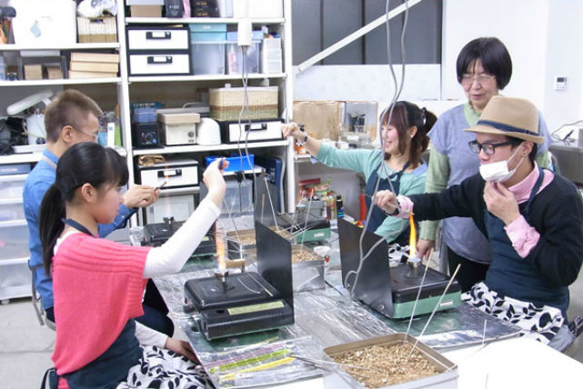 仲御徒町駅より徒歩1分！とんぼ玉5個制作体験（約2時間） 写真4