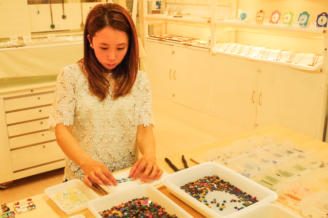 【東京・浅草・墨田・ガラス細工】モザイクガラスで箸置き作り（45分） 写真7