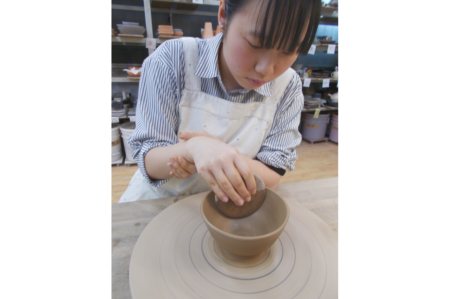 【神奈川・横浜・陶芸体験】陶芸のプロセス（作陶から釉薬まで）を体験！かなり体験プラン（全5回） 写真4