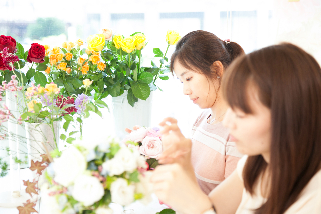 【大阪・プリザーブドフラワー】花とパワーストーンを合わせたプリパワー体験 写真6