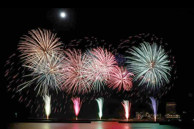 期間限定ポイント10%還元！静岡・熱海・海上花火鑑賞クルーズ（1時間） 写真8