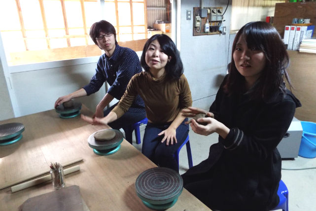 【兵庫・陶芸】手びねり1kgコース！たっぷり粘土を使って、夫婦茶碗やペアカップが作れます 写真5