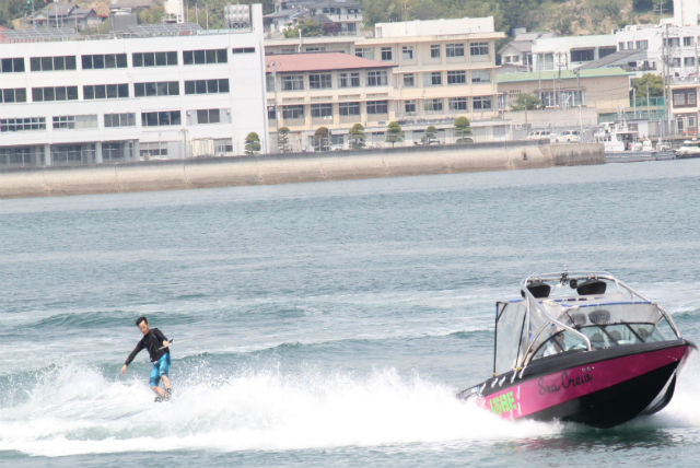 【広島県尾道市・ウェイクボード】ランディング確率100%！瀬戸内海でウェイクボードを楽しもう 写真4