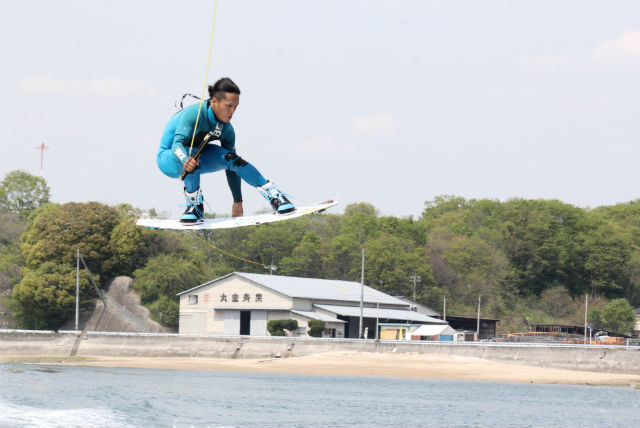 【広島県尾道市・ウェイクサーフィン】気軽にマリンスポーツを楽しめる！ウェイクサーフィン10分プラン 写真4
