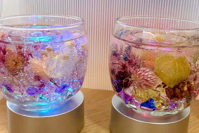 【神戸・キャンドル作り】クリアにきらめくアロマジェルキャンドルを手作り 写真2