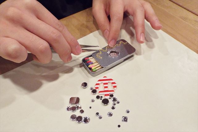 【神戸・マッチ箱作り】スチール缶のマッチ箱をデコレーション！デコチェン体験 写真6