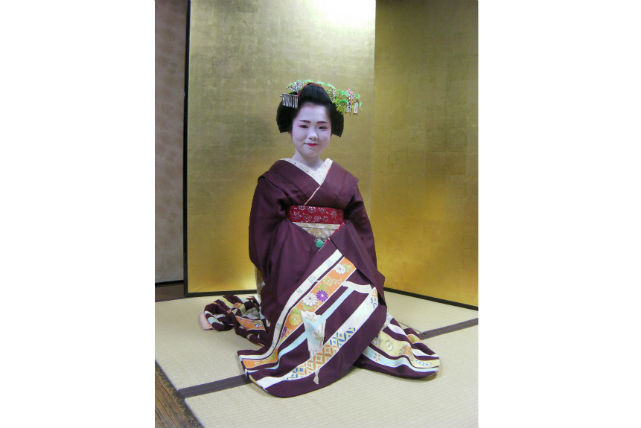 【京都・文化体験】文化財の町家を貸し切って、舞妓さんとのディナーを楽しもう 写真4