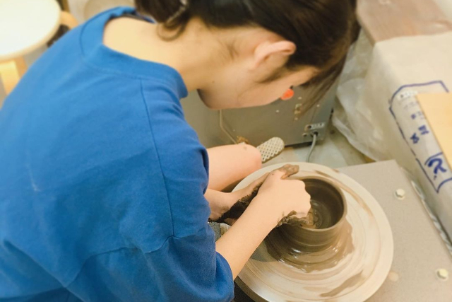 【大分市・陶芸体験】大切な人への贈り物に！電動ろくろでの陶器作り