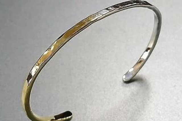  【期間限定ポイント10%還元！神奈川・藤沢・彫金体験】本格彫金で作るテクスチャーバングル！初心者に安心の教室です 写真7