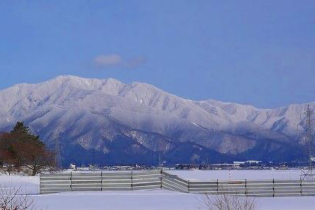 【茨城県ひたちなか市・スノーボード】雪山の美しい銀世界を駆け抜けよう！ 写真3