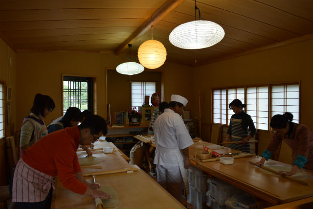 【期間限定ポイント10%還元！千葉・料理体験】江戸流手打ちそば免許皆伝の腕前！江戸流そば打ち体験をしよう！ 写真8