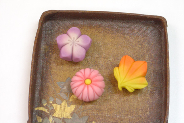【期間限定ポイント10%還元！京都・和菓子作り体験】伝統の京菓子をお抹茶とともに味わおう（上生菓子3個、干菓子1個、）※特典 お土産付き 写真6