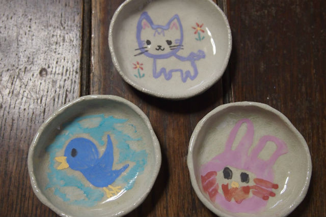 【宮城県・蔵王町・絵付体験】好きなアイテムに自由にデザイン！やり直しもOKの絵付け体験 写真6