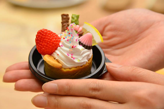 【岐阜・食品サンプル体験】女子ゴコロ満足！トッピングし放題のデコスイーツ 写真5