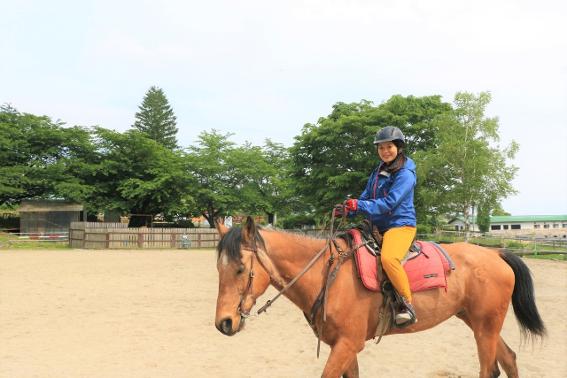 【山梨・ホーストレッキング・乗馬】初心者にオススメ乗馬レッスン付き！馬と八ヶ岳高原をお散歩しよう 写真7